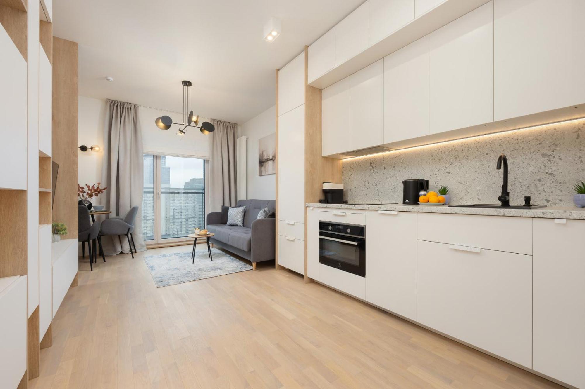 Luxury Mennica By Renters Prestige Apartment Warsaw